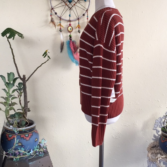 Burnt Orange 🍊 Sweater - Picture 5 of 7